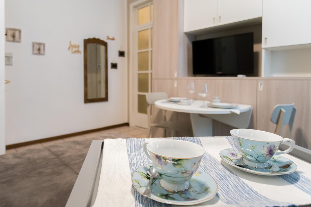 Love & Smile Apartment By Rent All Como Kültér fotó